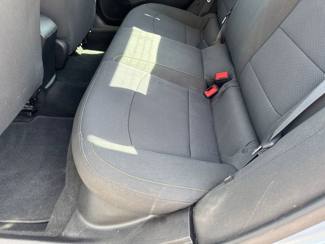 Used 2017 Chevrolet Cruze LS FWD image 33