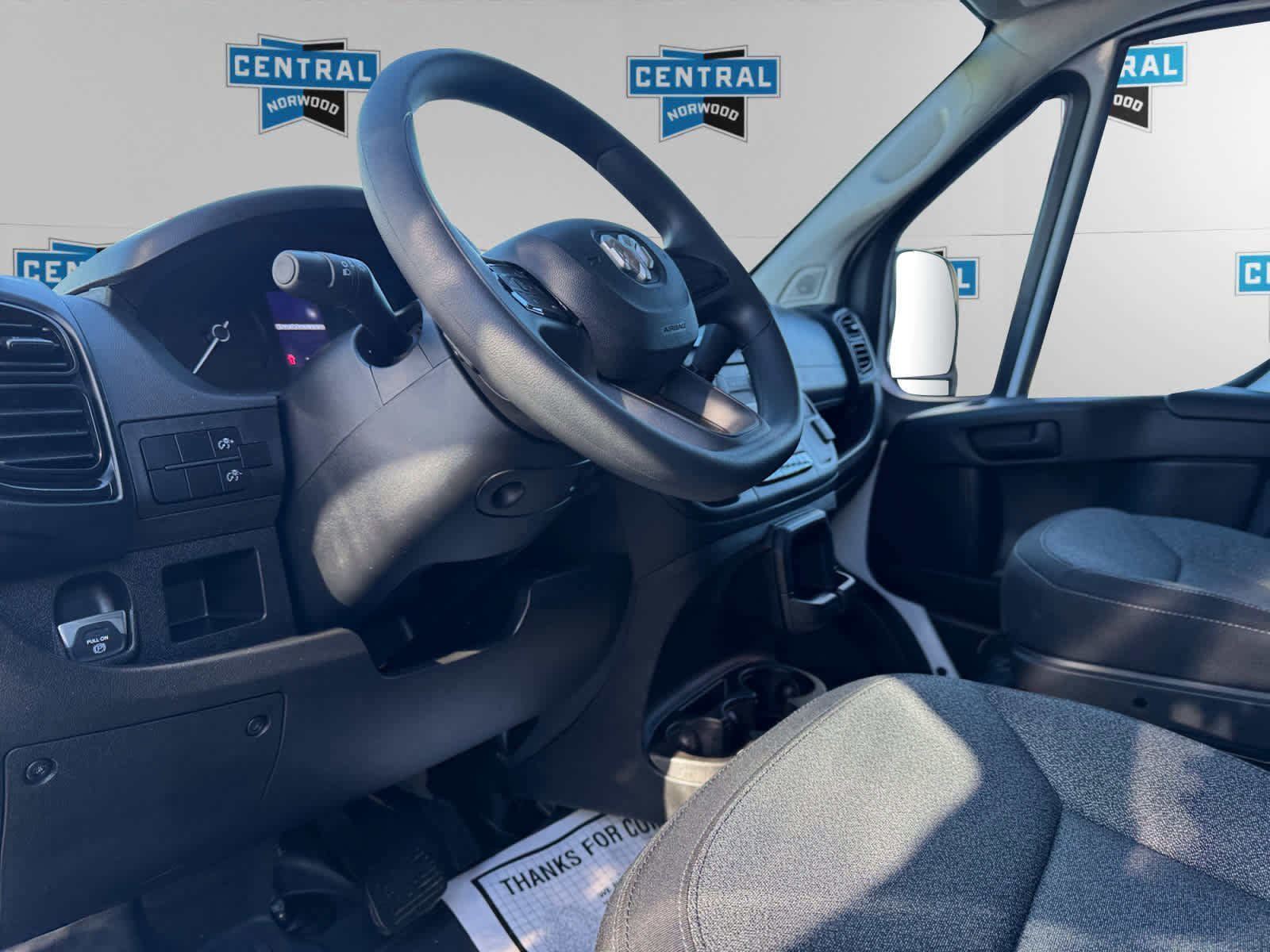 Used 2025 RAM ProMaster 2500 w/ Storage Group image 11