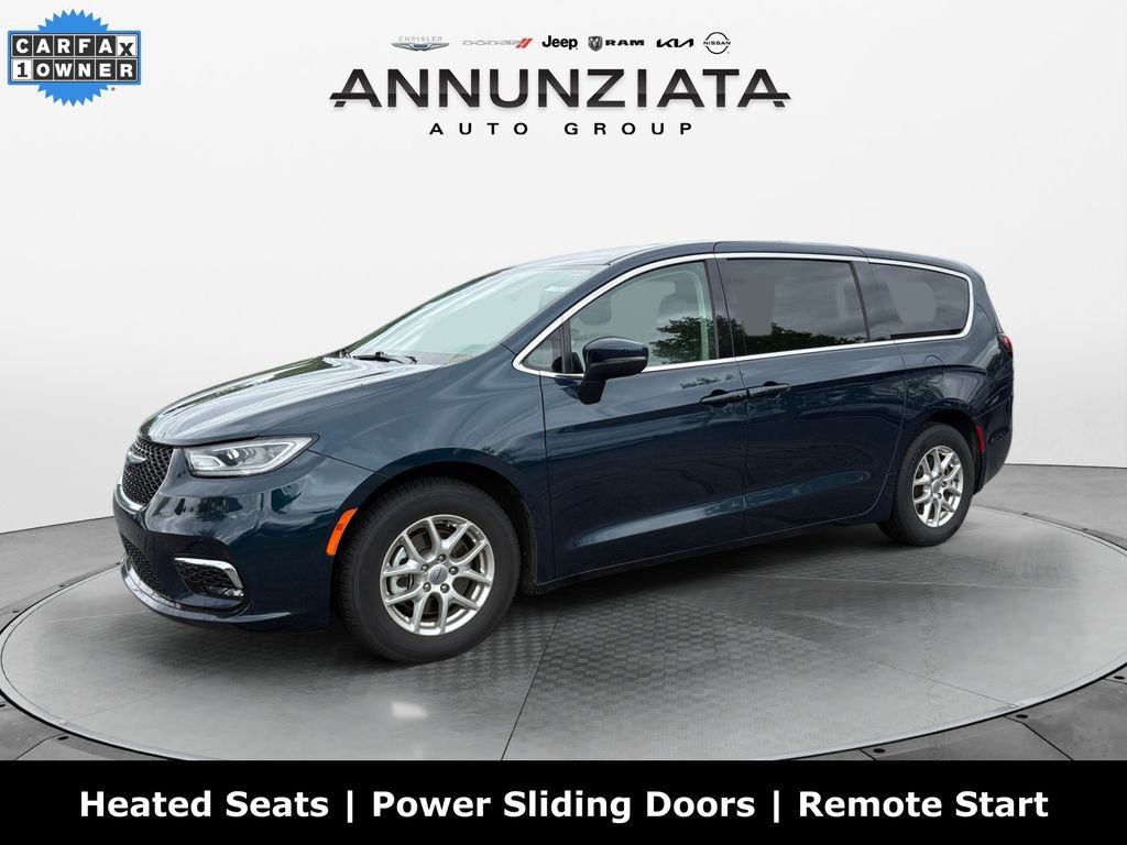 Certified 2023 Chrysler Pacifica Touring-L image 1