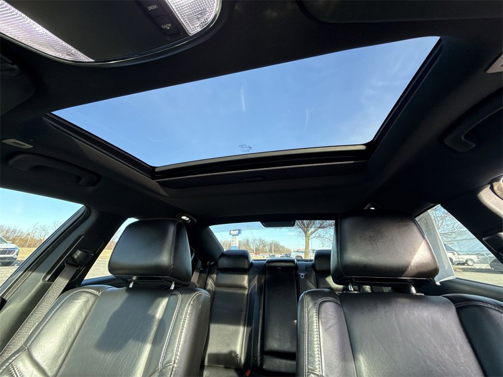 Used 2020 Dodge Charger SXT w/ Leather Interior Group image 16