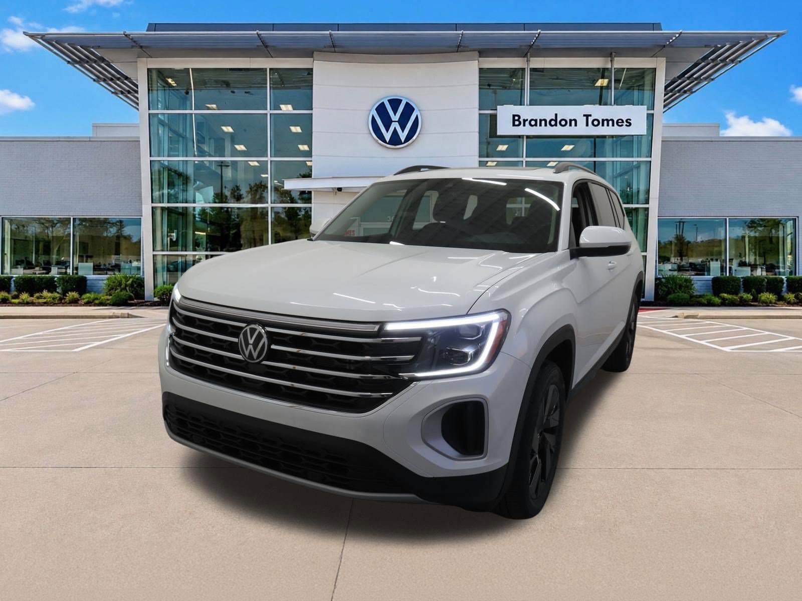 Certified 2026 Volkswagen Atlas SE FWD image 8