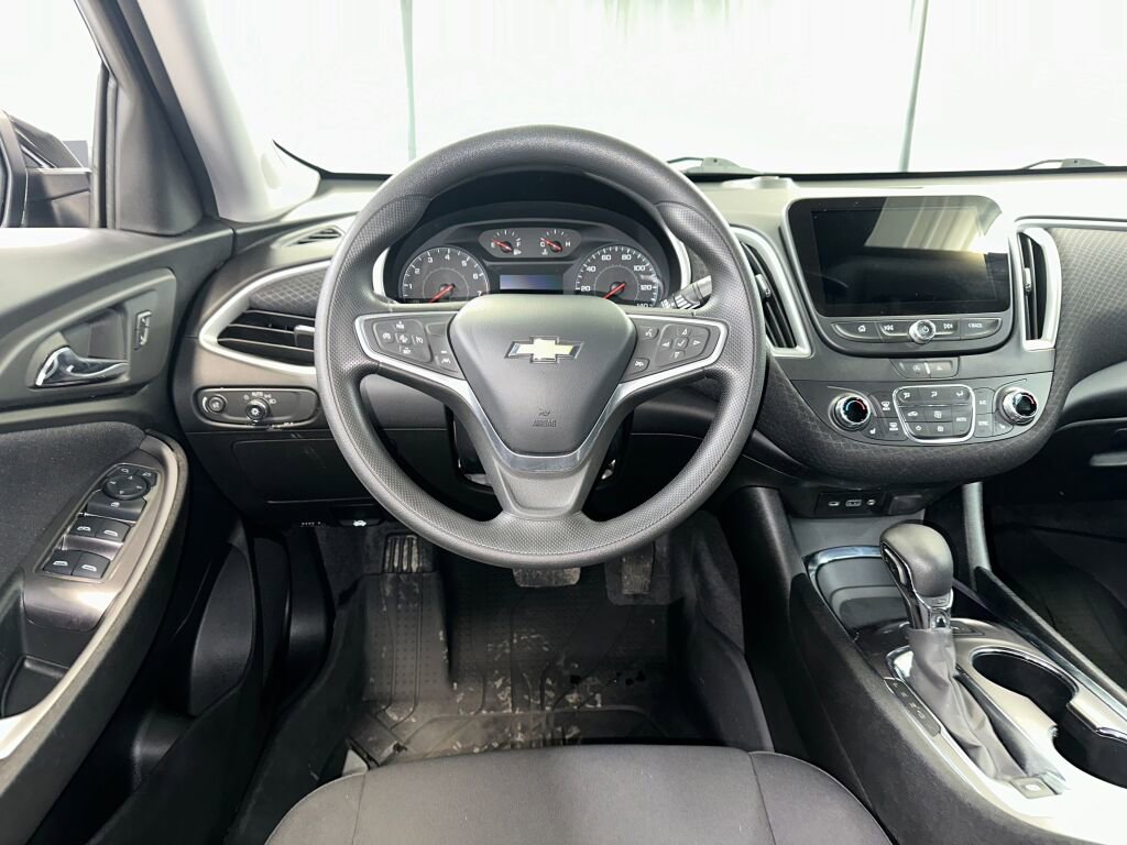 Certified 2022 Chevrolet Malibu LT image 2