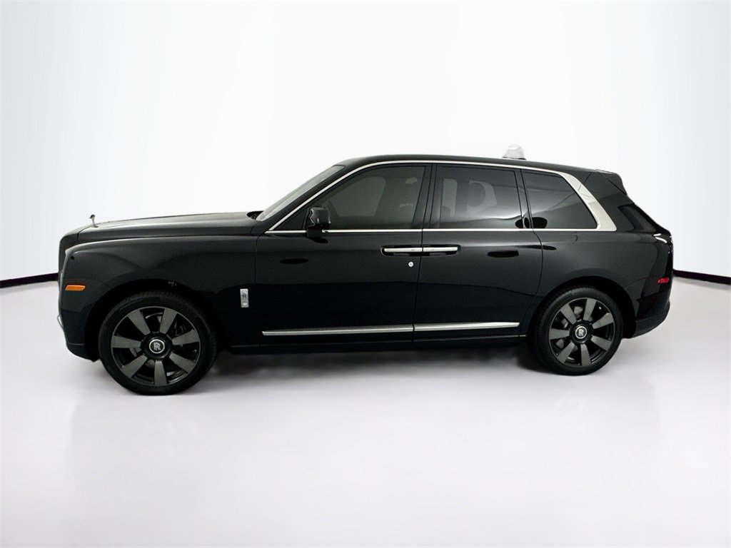 Used 2024 Rolls-Royce Cullinan image 8