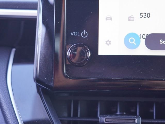 Certified 2024 Toyota Corolla SE w/ SE Premium Package image 23