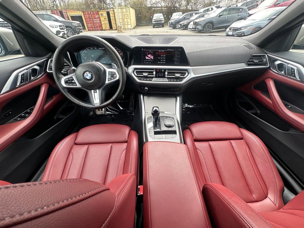Used 2023 BMW M440i Convertible w/ Premium Package image 28
