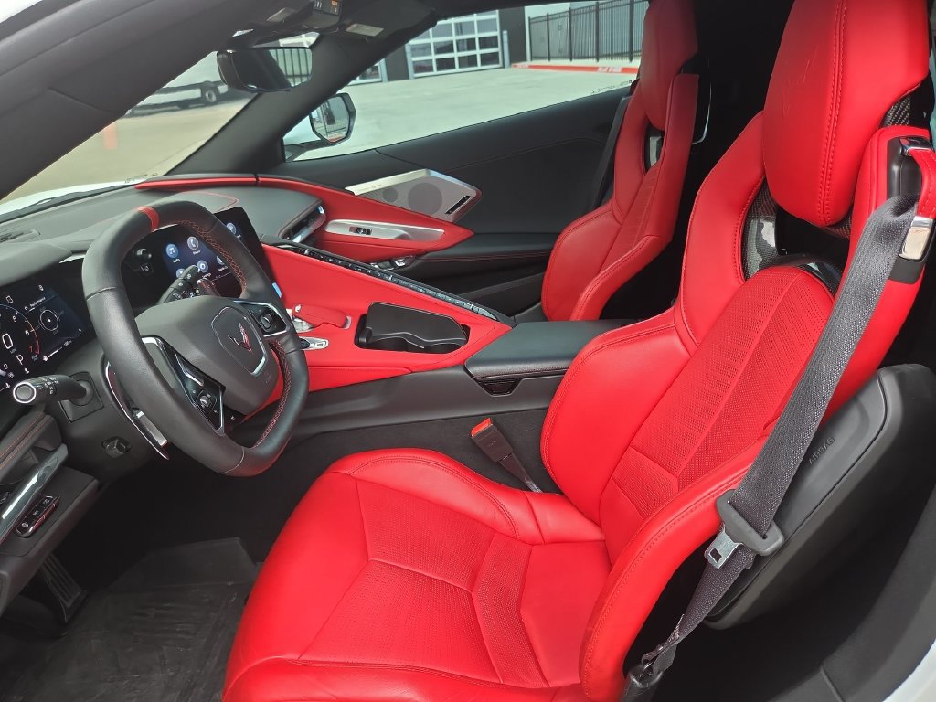 Used 2020 Chevrolet Corvette Stingray Preferred Cpe w/ 2LT Preferred Equipment Group RWD image 16