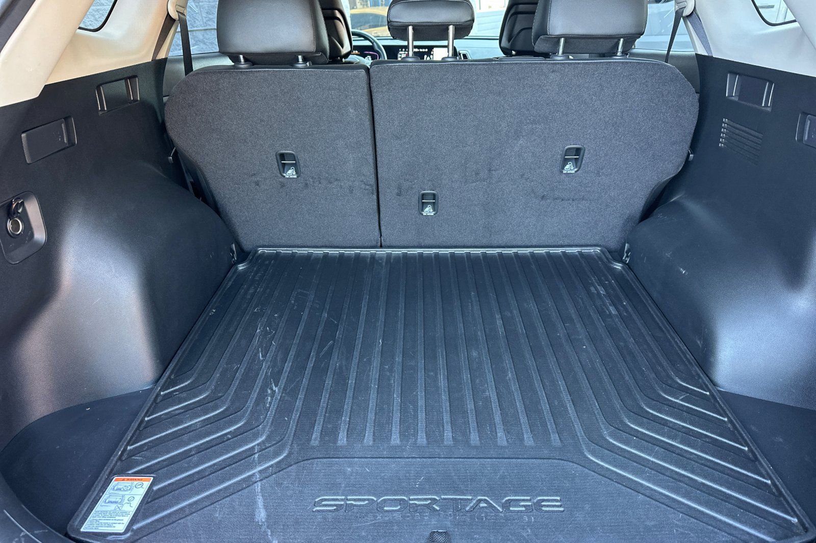 Used 2024 Kia Sportage EX FWD image 12