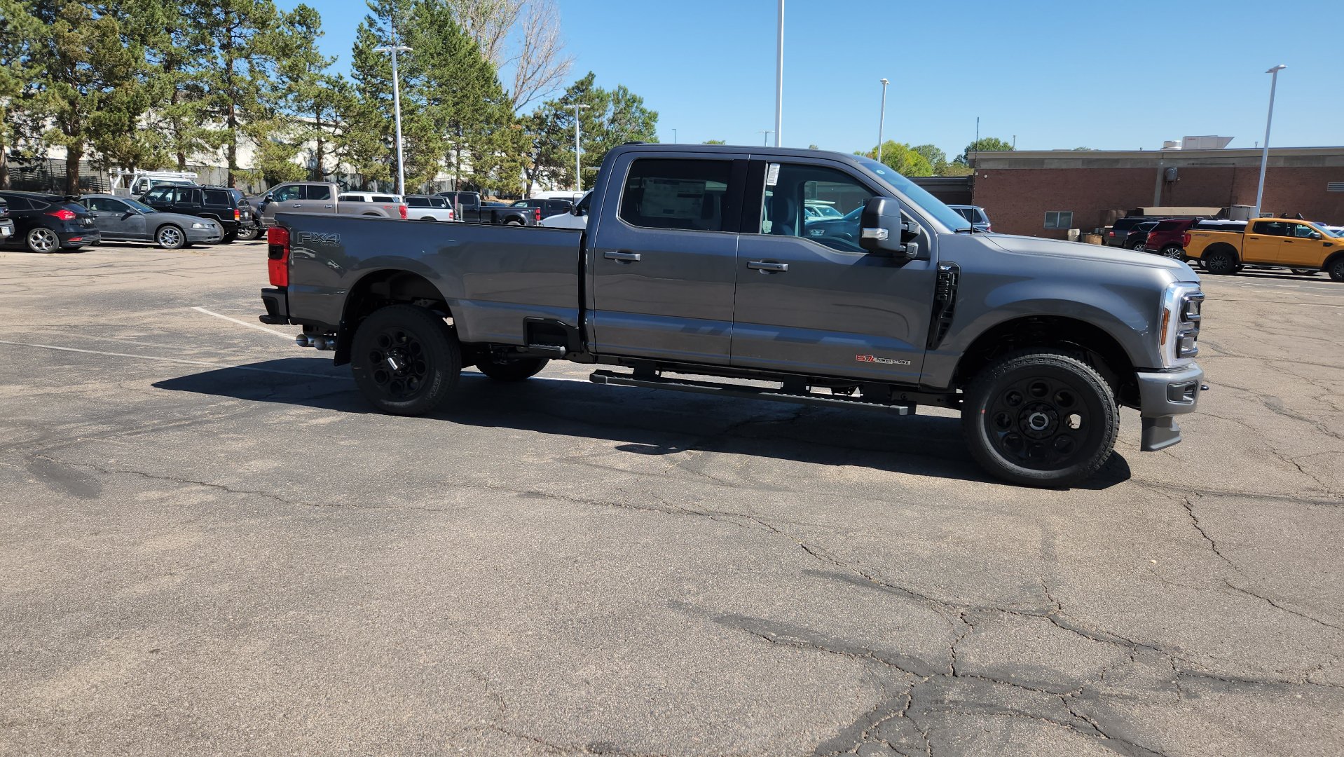 New 2027 Ford F350 XLT w/ XLT Premium Package AWD/4WD image 8