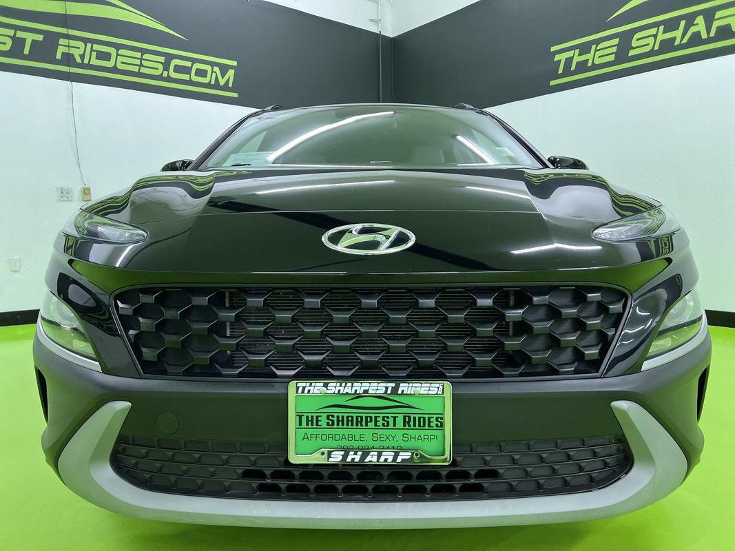 Used 2023 Hyundai Kona SEL AWD/4WD image 3