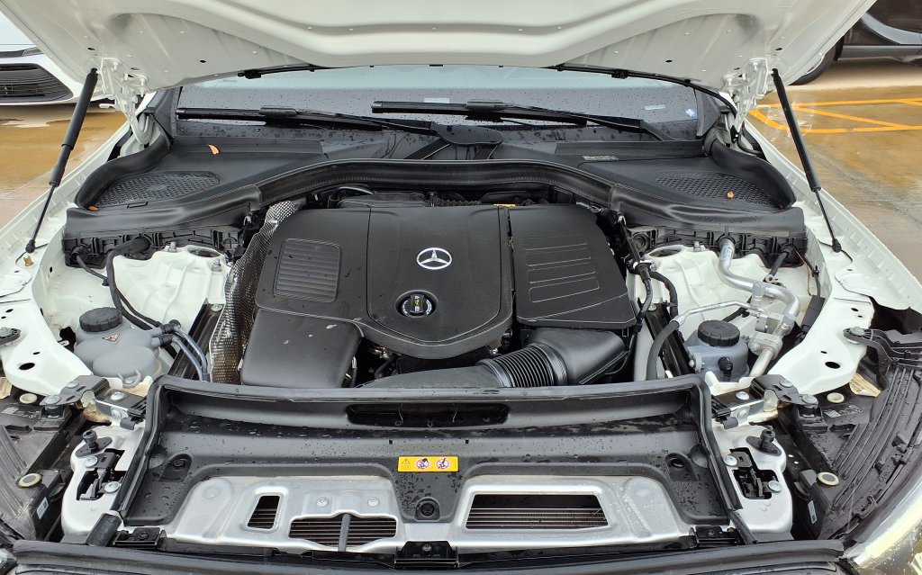 Used 2025 Mercedes-Benz GLC 300 image 35