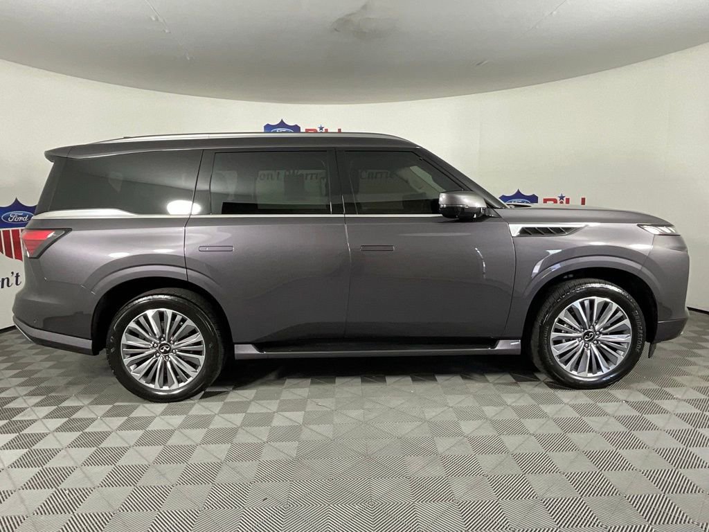 Used 2025 INFINITI QX80 Luxe image 2