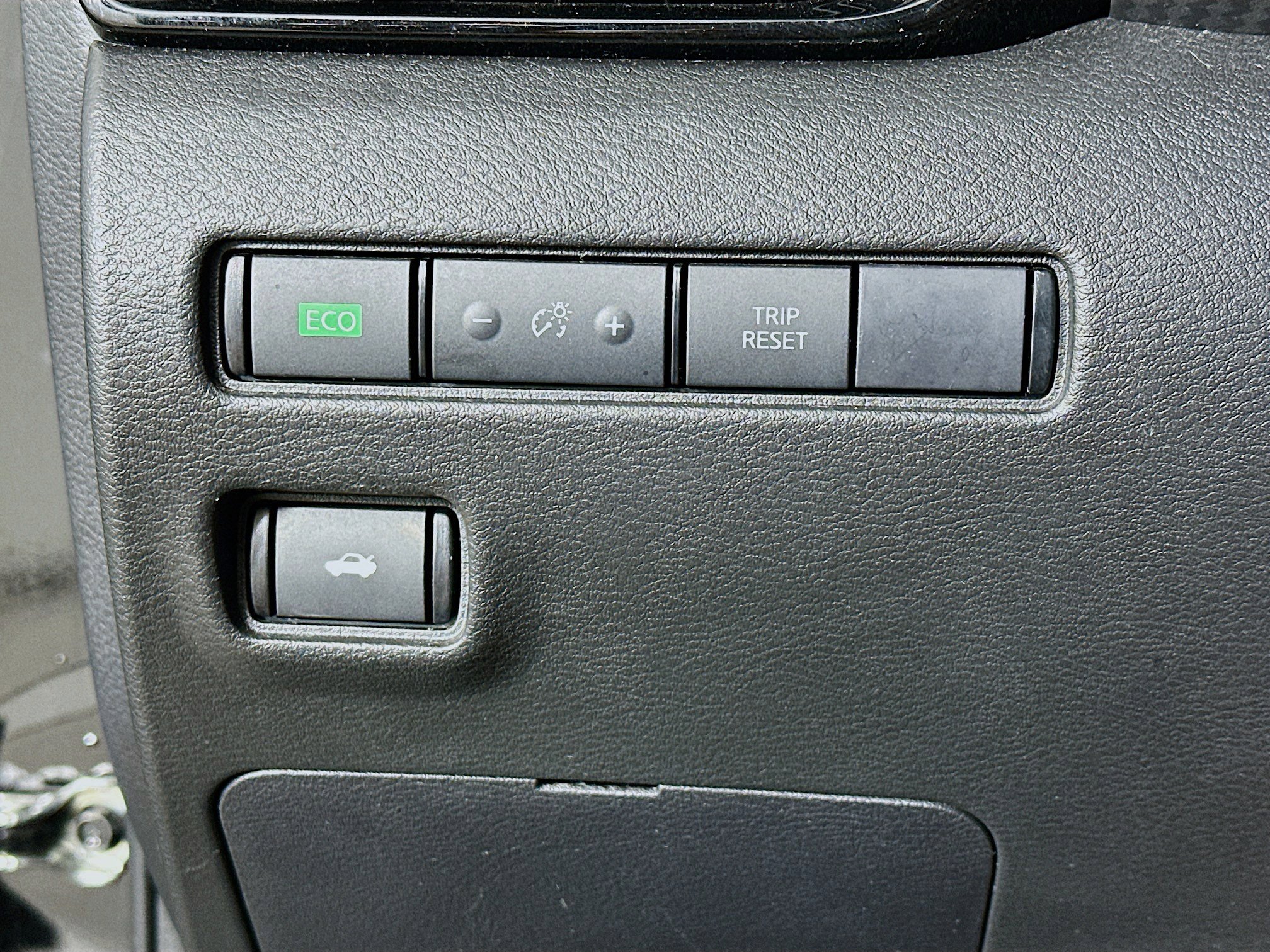 Used 2024 Nissan Sentra SV image 17