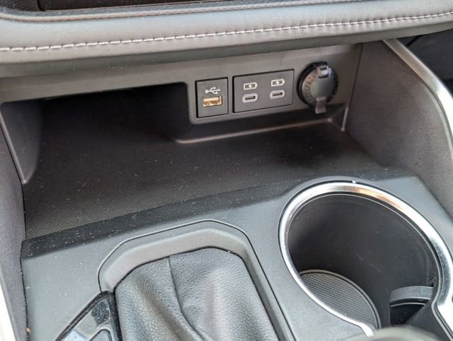 Used 2023 Toyota Highlander XLE image 27