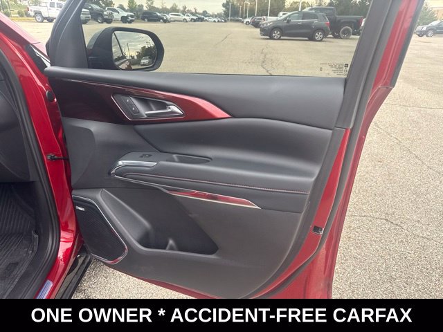 Used 2026 Chevrolet Traverse RS w/ LPO, Floor Liner Package AWD/4WD image 17