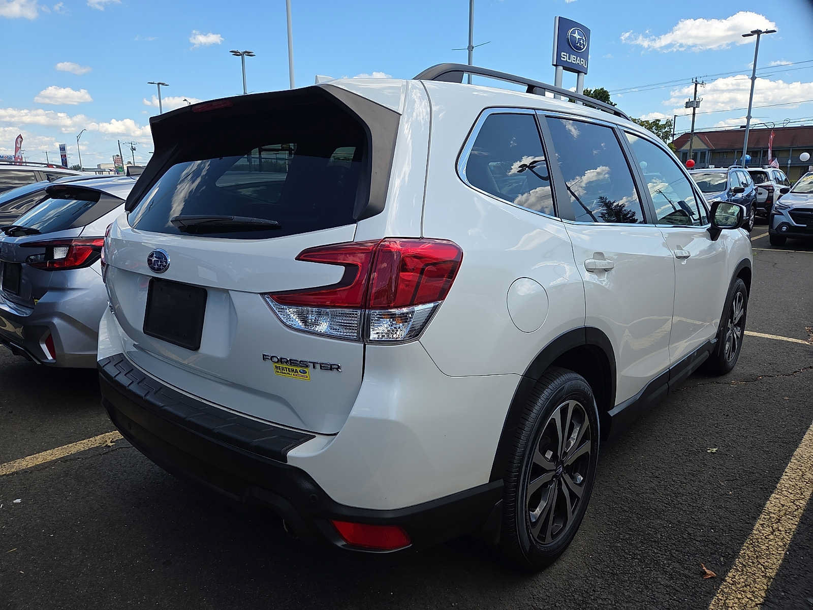 Used 2020 Subaru Forester Limited AWD/4WD image 6