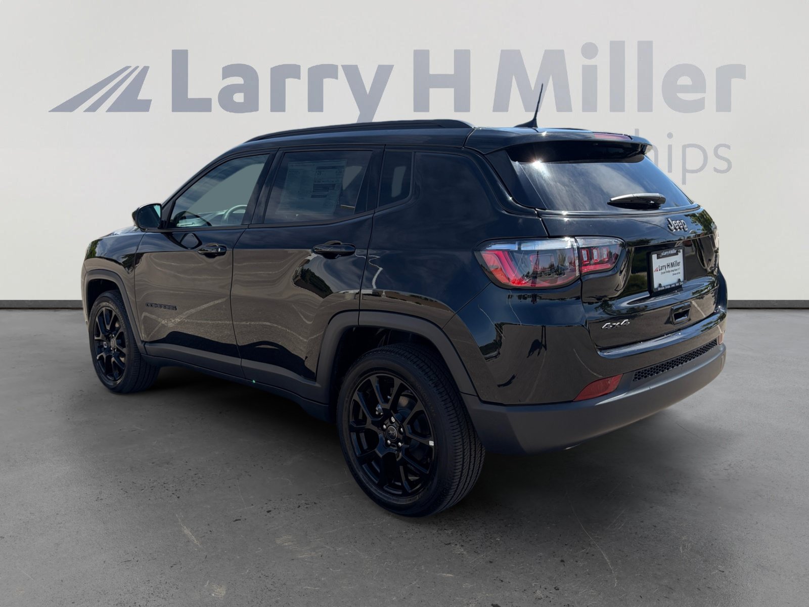 New 2026 Jeep Compass Latitude w/ Quick Order Package 29K AWD/4WD image 4