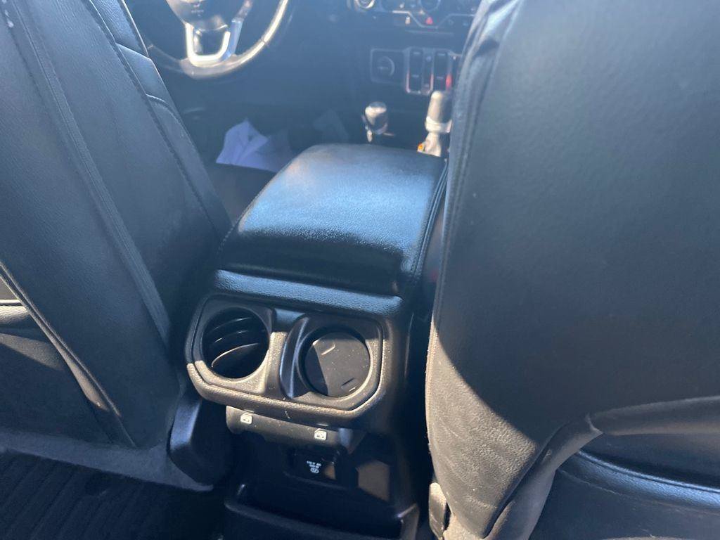 Used 2021 Jeep Wrangler Unlimited Sahara AWD/4WD image 29