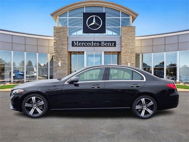 Used 2025 Mercedes-Benz C 300 4MATIC Sedan image 2