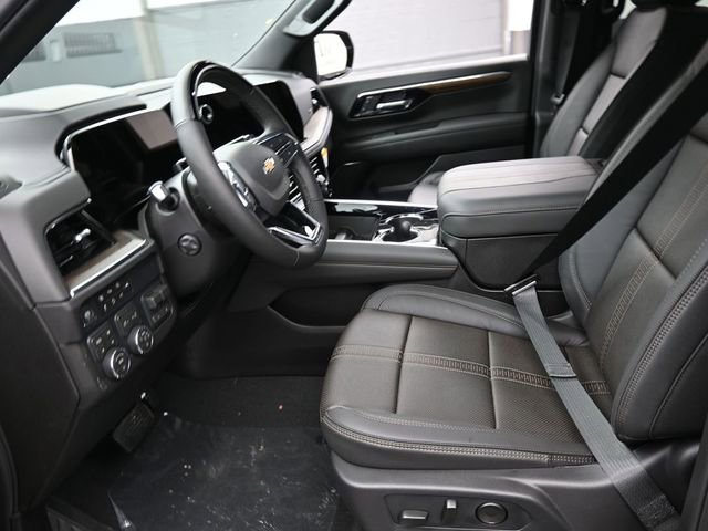 New 2026 Chevrolet Suburban High Country AWD/4WD image 8