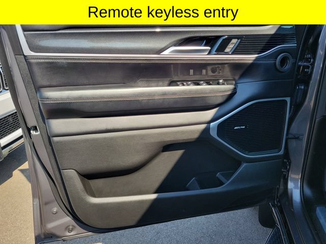 Used 2023 Jeep Wagoneer 4WD w/ Mopar Step-Up Package image 21