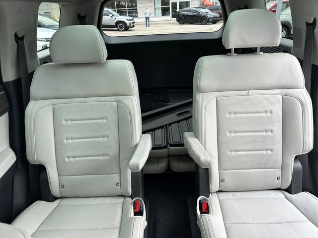 Used 2025 Hyundai Santa Fe Calligraphy image 19