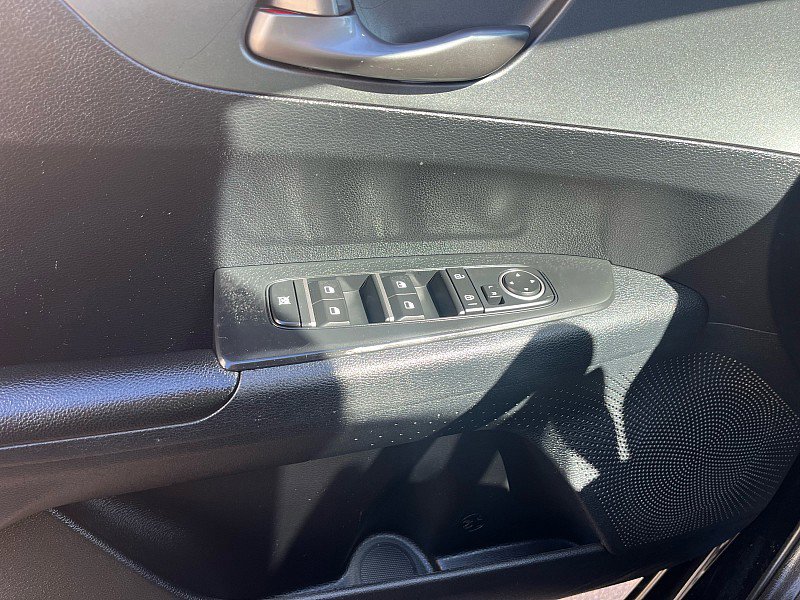 Used 2020 Kia Forte LXS FWD image 20