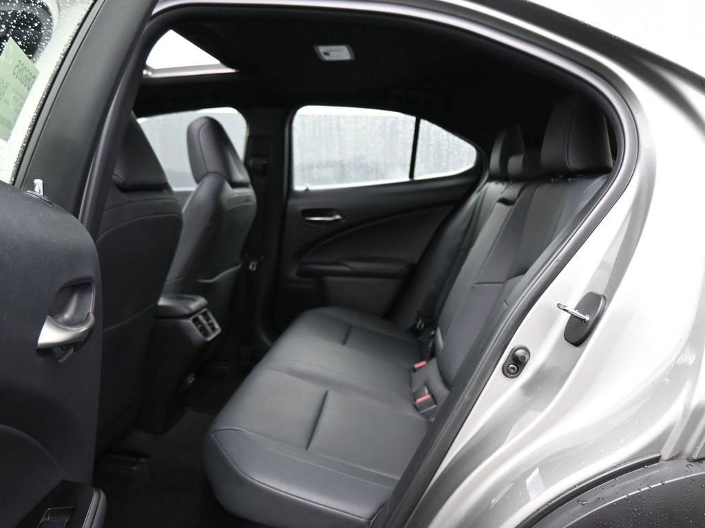 Used 2021 Lexus UX 250h w/ Accessory Package (Z2) AWD/4WD image 14