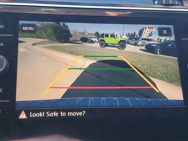 Used 2019 Volkswagen Tiguan SE image 22