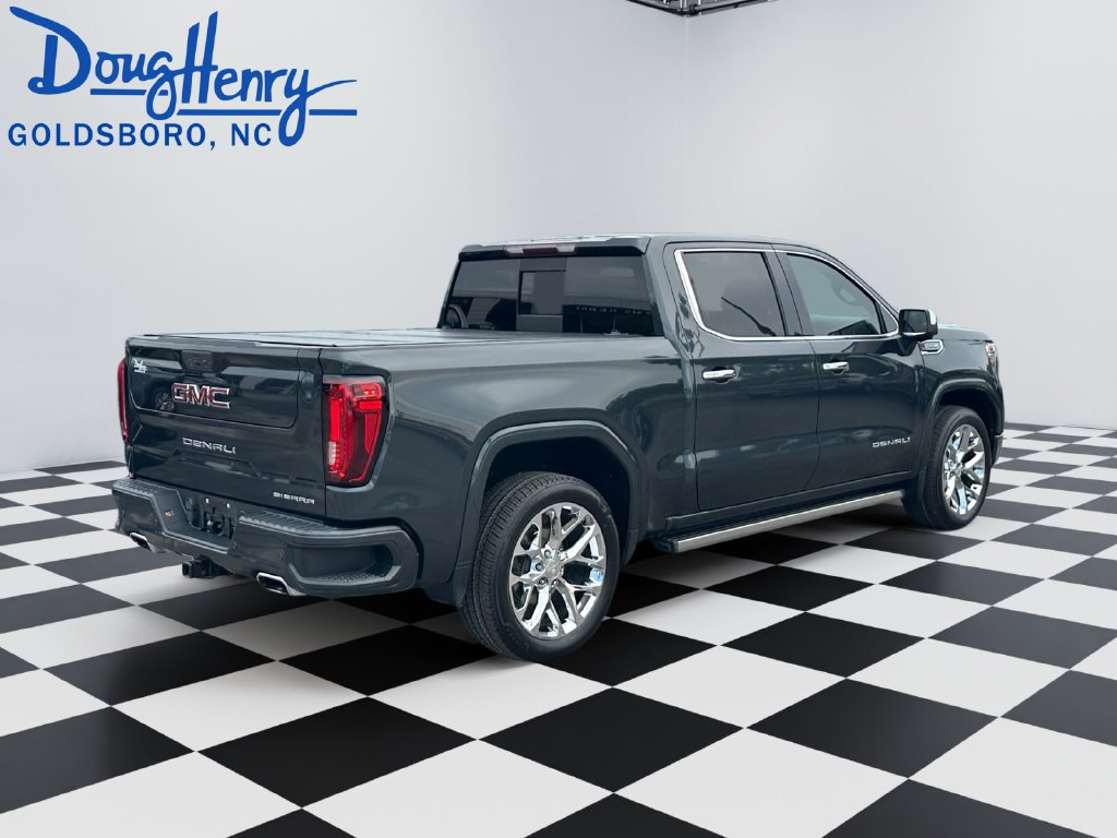 Used 2021 GMC Sierra 1500 Denali w/ Denali Premium Package AWD/4WD image 5