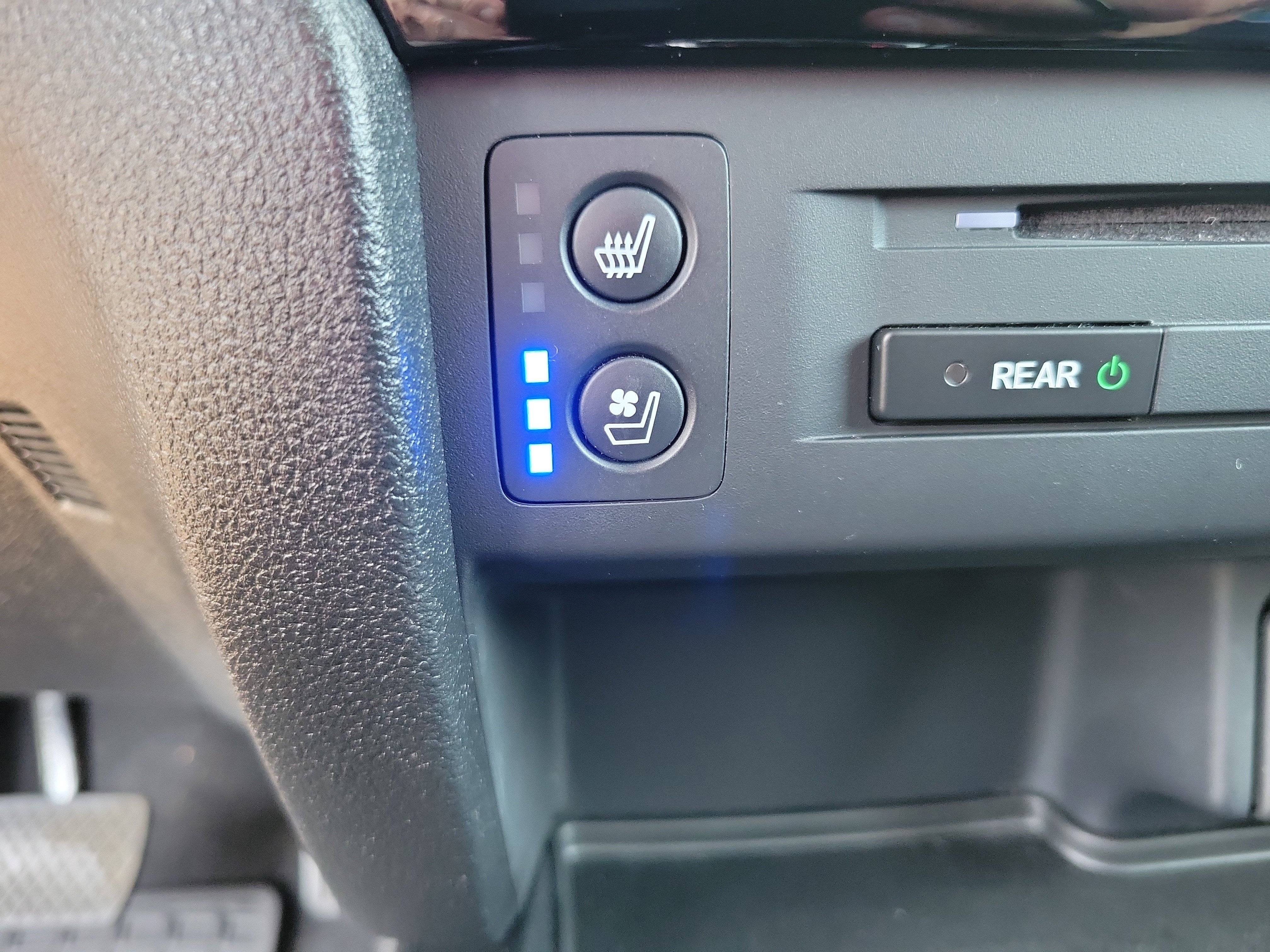 Used 2017 Honda Pilot Elite image 15