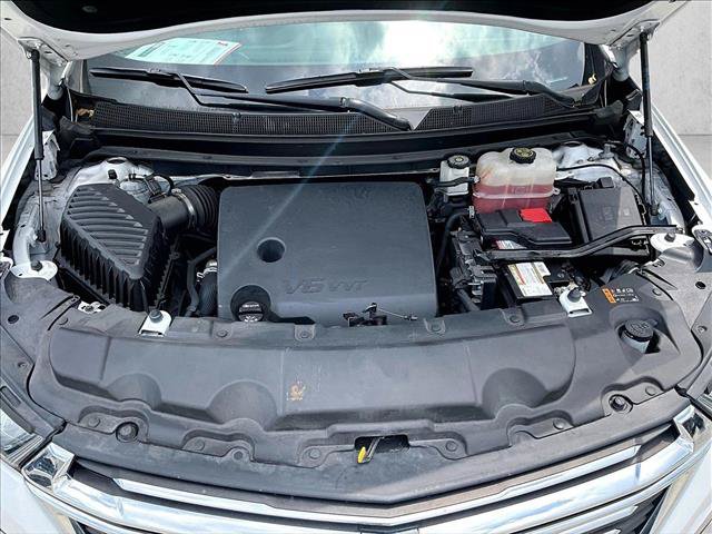 Used 2022 Chevrolet Traverse LT FWD image 11