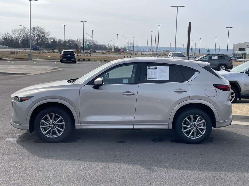 Used 2025 MAZDA CX-5 AWD 2.5 S w/ Preferred Package image 4