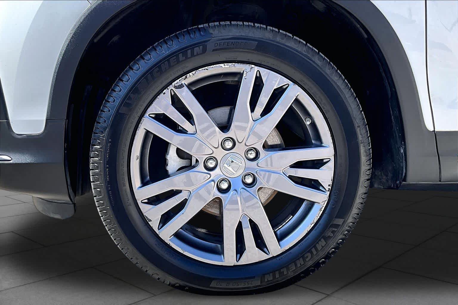 Used 2022 Honda Pilot Sport image 11