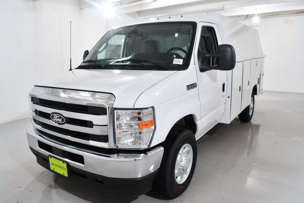 New 2026 Ford E-350 and Econoline 350 Super Duty w/ Power Equipment Group RWD image 2
