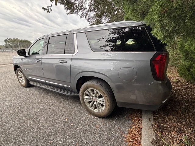 Used 2021 GMC Yukon XL SLT w/ Rear Media and Nav Package image 4