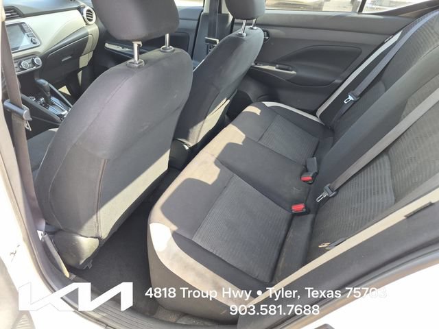 Used 2022 Nissan Versa SV FWD image 19