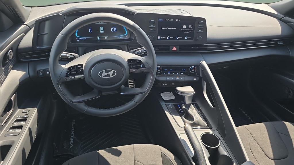 New 2026 Hyundai Elantra Sport FWD image 18