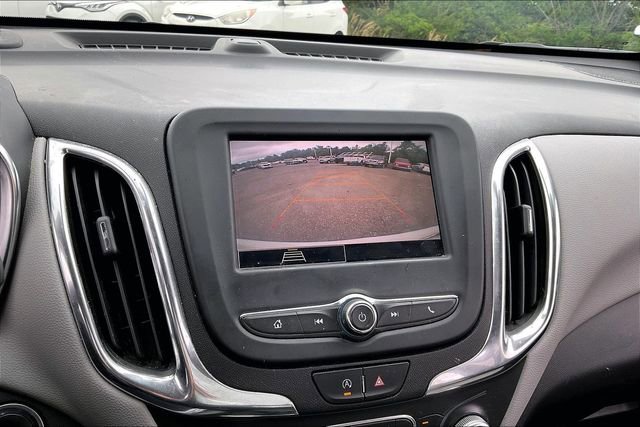 Used 2022 Chevrolet Equinox LS w/ LS Convenience Package FWD image 11