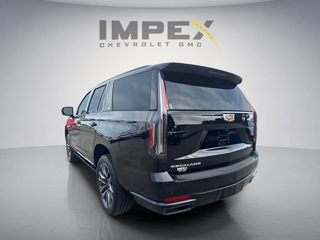 Used 2023 Cadillac Escalade Sport Platinum AWD/4WD image 3