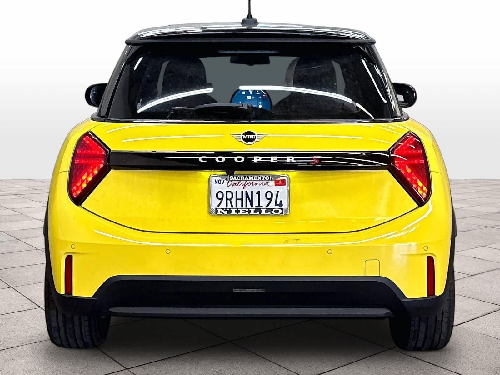 Used 2025 MINI Cooper S FWD image 7