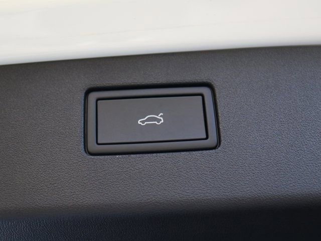 New 2026 Volkswagen Tiguan SE R-Line image 30