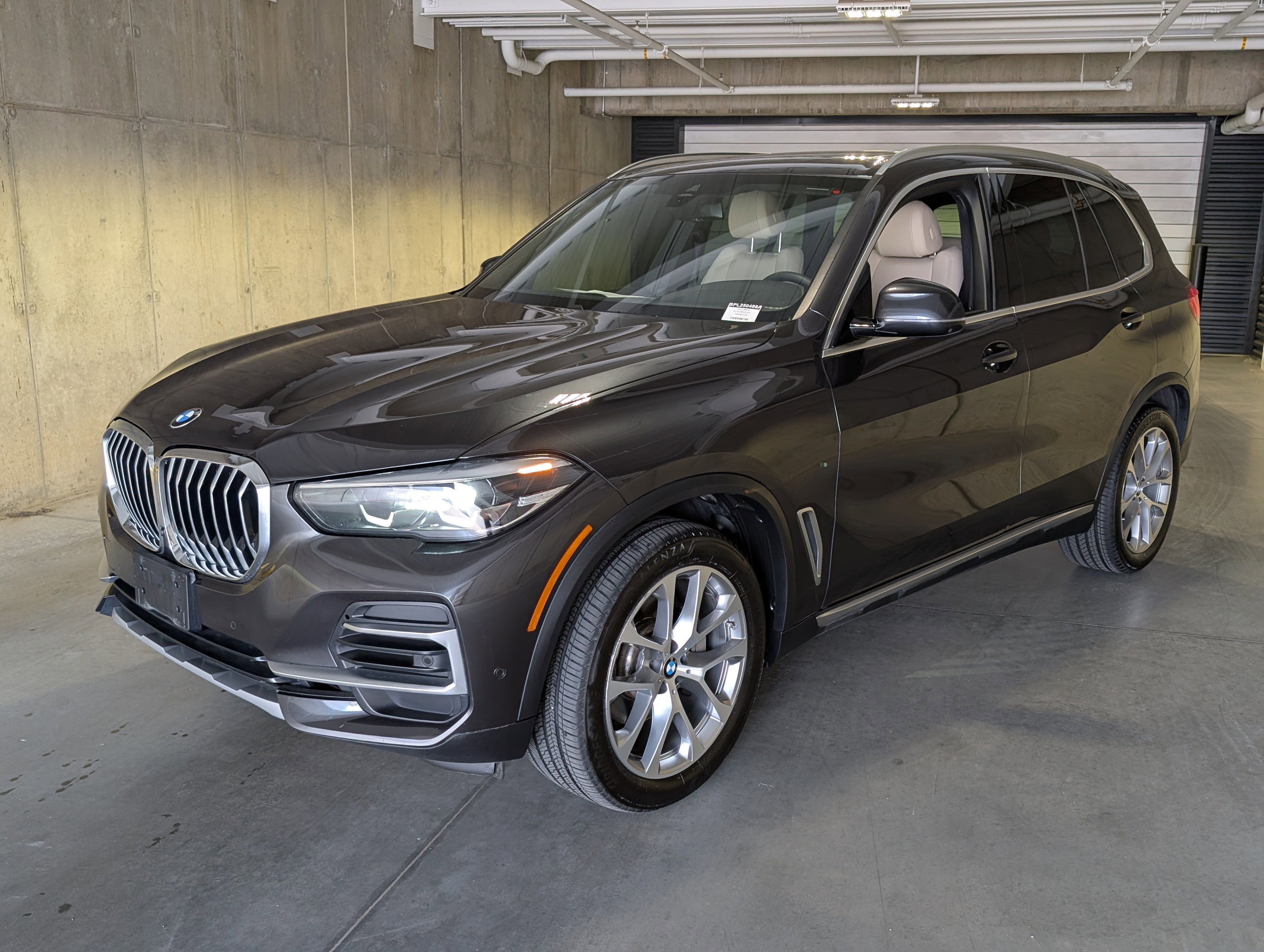 Used 2022 BMW X5 xDrive40i w/ Premium Package