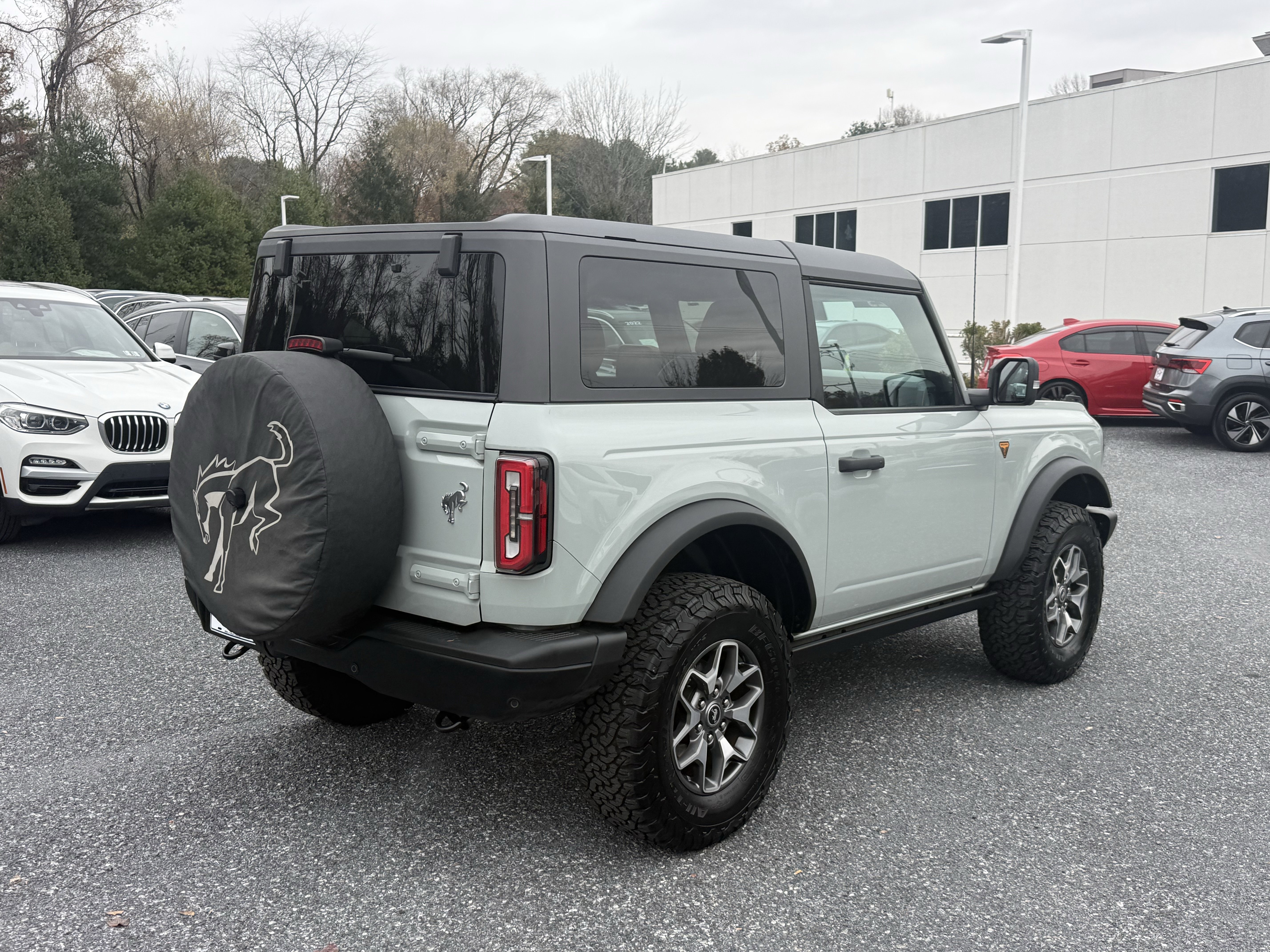 Used 2023 Ford Bronco Badlands image 4