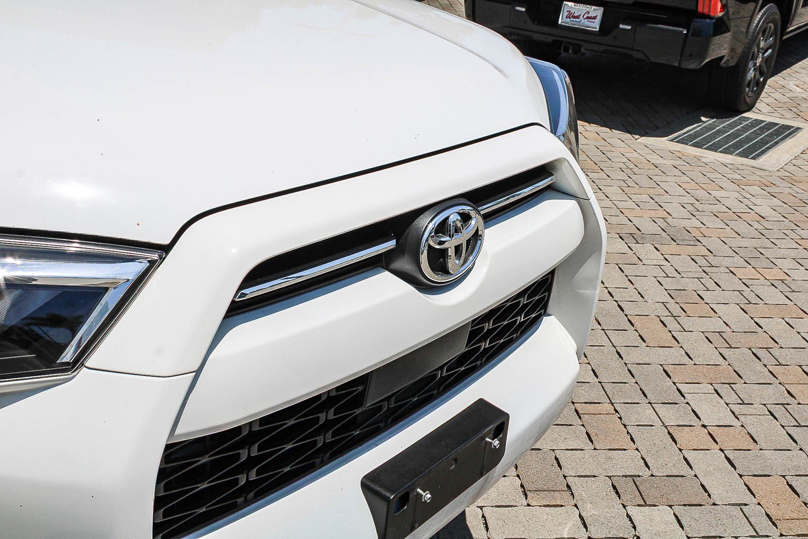 Used 2024 Toyota 4Runner SR5 Premium AWD/4WD image 6