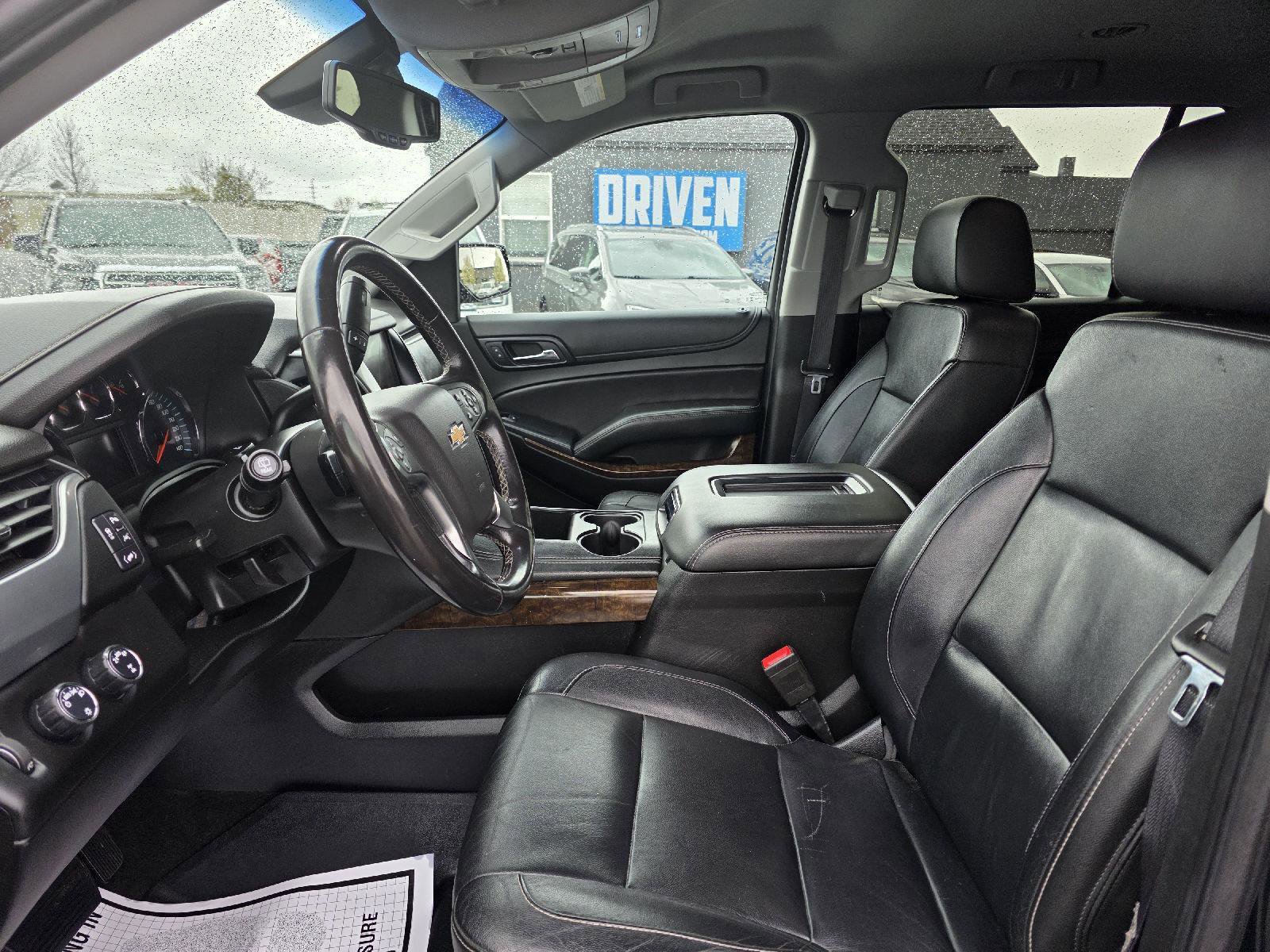 Used 2018 Chevrolet Suburban LT image 9