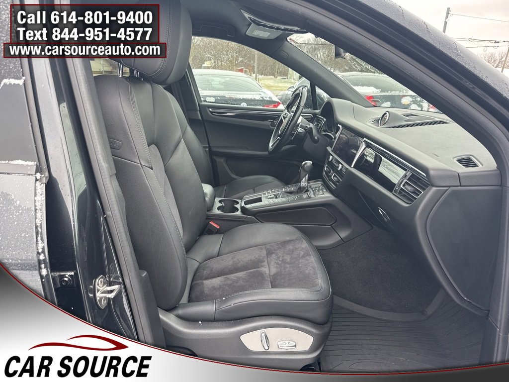 Used 2019 Porsche Macan image 42
