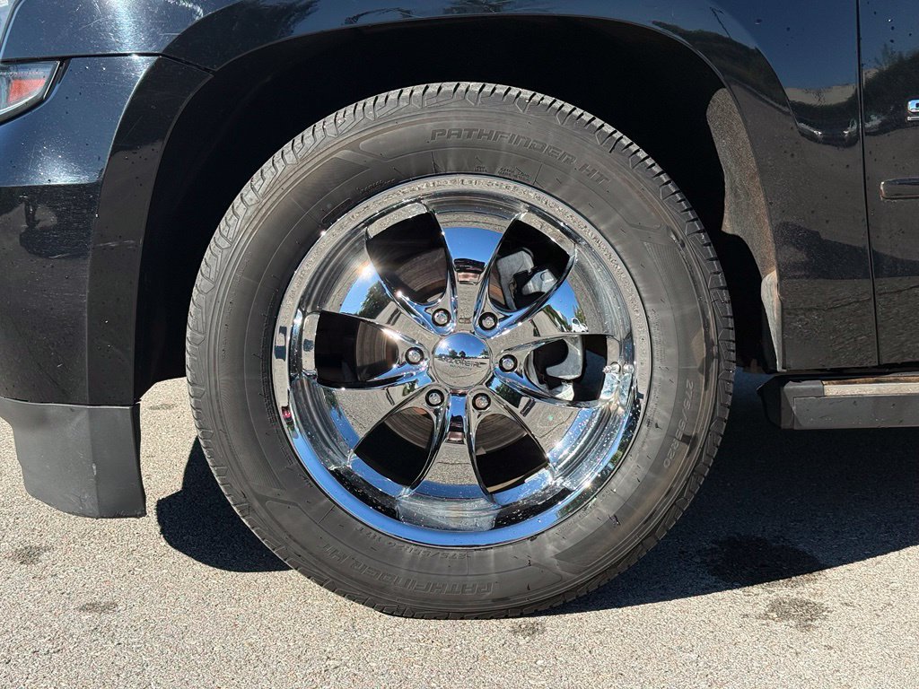 Used 2016 Chevrolet Suburban LTZ AWD/4WD image 5
