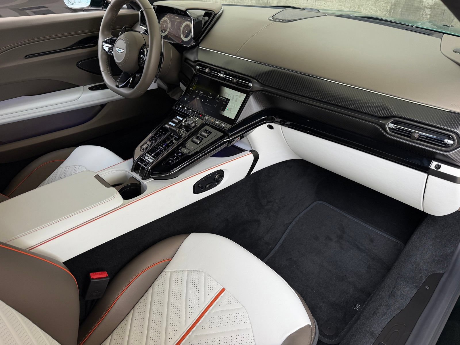 New 2026 Aston Martin V8 Vantage S RWD image 17