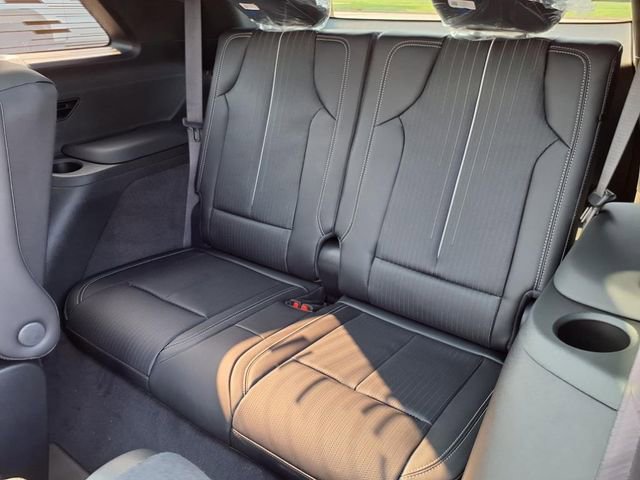 New 2026 Cadillac Vistiq Sport image 19