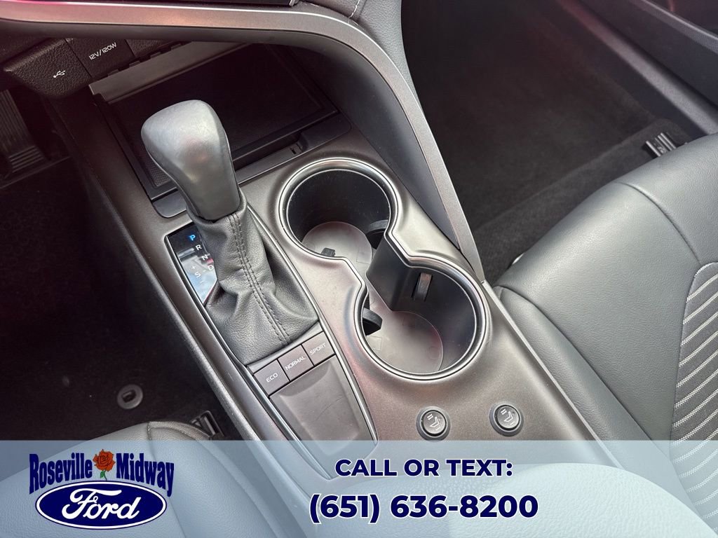 Used 2022 Toyota Camry SE w/ Convenience Package image 14